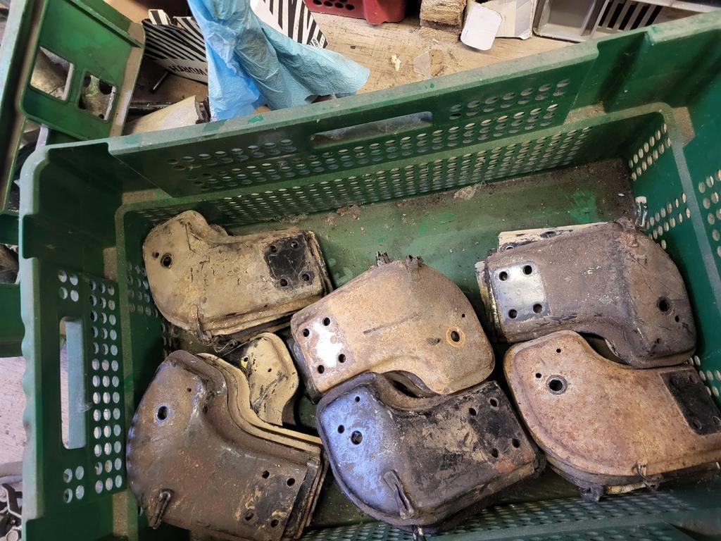 suzuki samurai tussen bak steunen radiator steunen, Autos : Pièces & Accessoires, Enlèvement, Utilisé, Suzuki