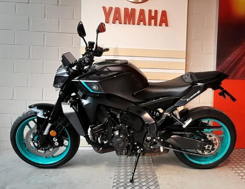 YAMAHA MT-09 MT09 Y-AMT - foto 3