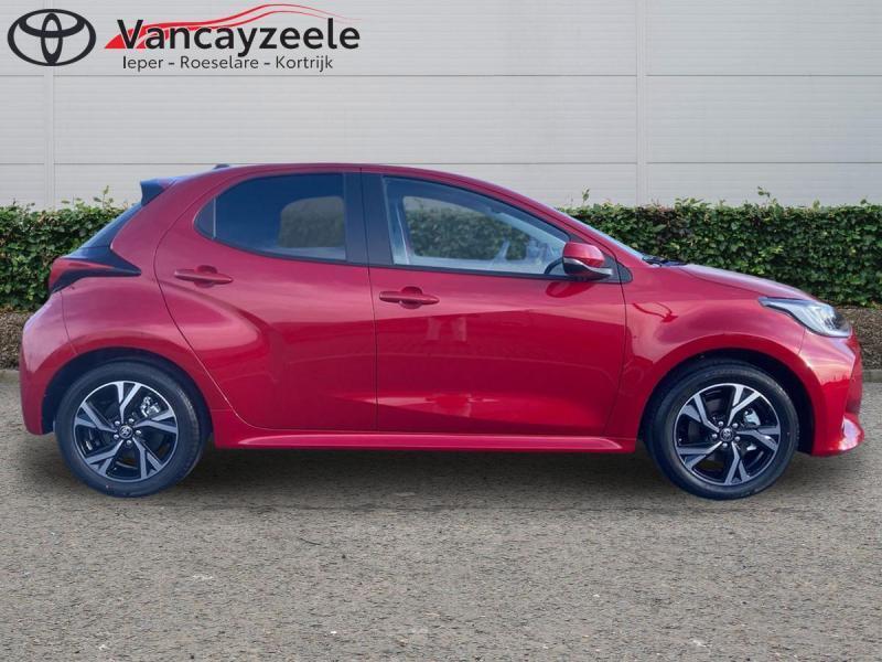 Toyota Yaris Iconic+Hi-techpack+cam+nav+sen, Automaat, USB, 116 pk, Overige brandstoffen