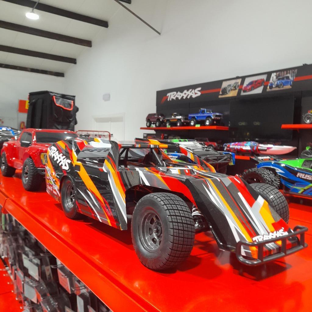 Traxxas Slash modifié BL-2S orange, Hobby & Loisirs créatifs, Neuf, Échelle 1:10, Voiture off road, Enlèvement