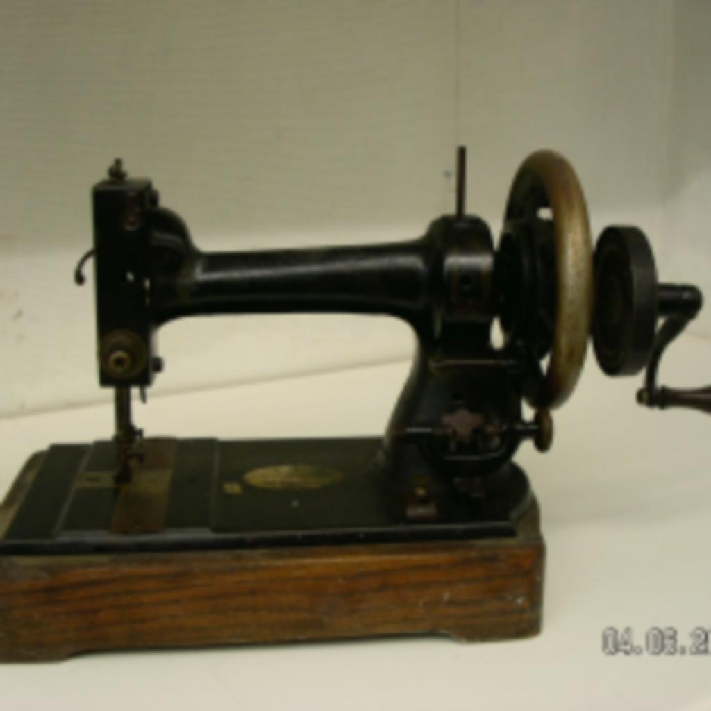 Machine à coudre de table., Ophalen, Gebruikt, Naaimachine, Overige merken