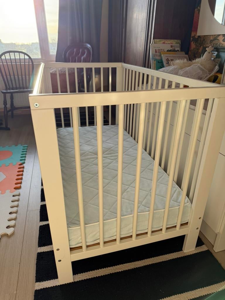 Mooi Kinderbedje IKEA incl. goede matras, alles mooi en net, Kinderen en Baby's, Ophalen, Gebruikt