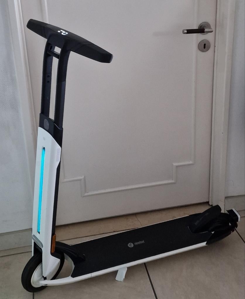 Ninebot KickScooter airT15E, in perfecte staat, Fietsen en Brommers, Steps, Ophalen of Verzenden, Zo goed als nieuw