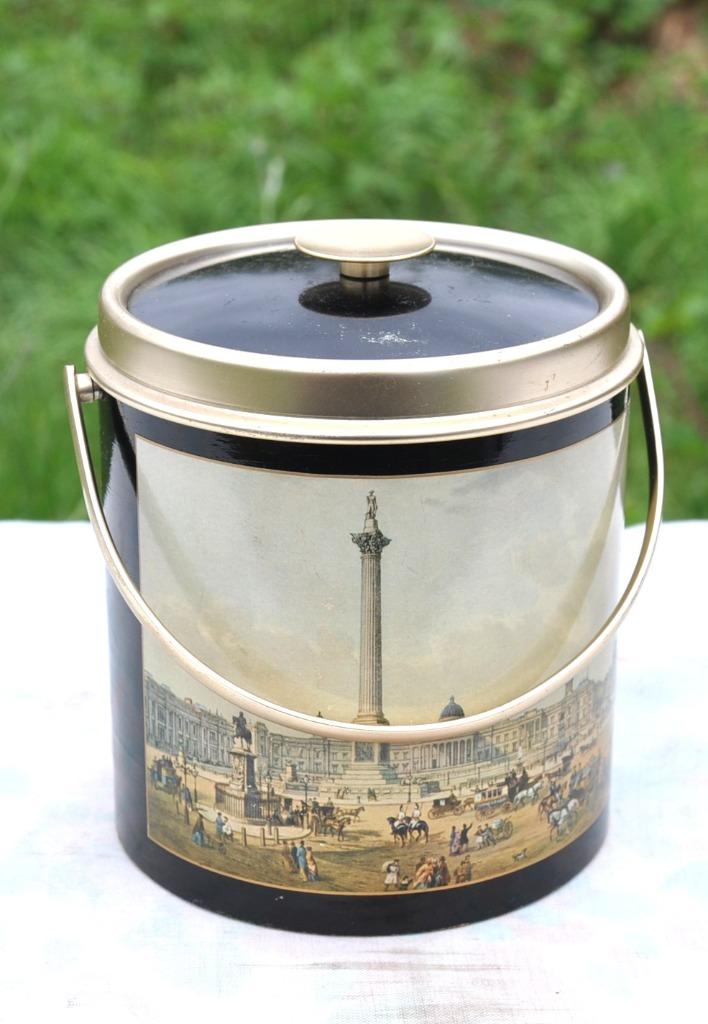 seau a glaçons vintage décor colonne du congres, Antiquités & Art, Enlèvement ou Envoi