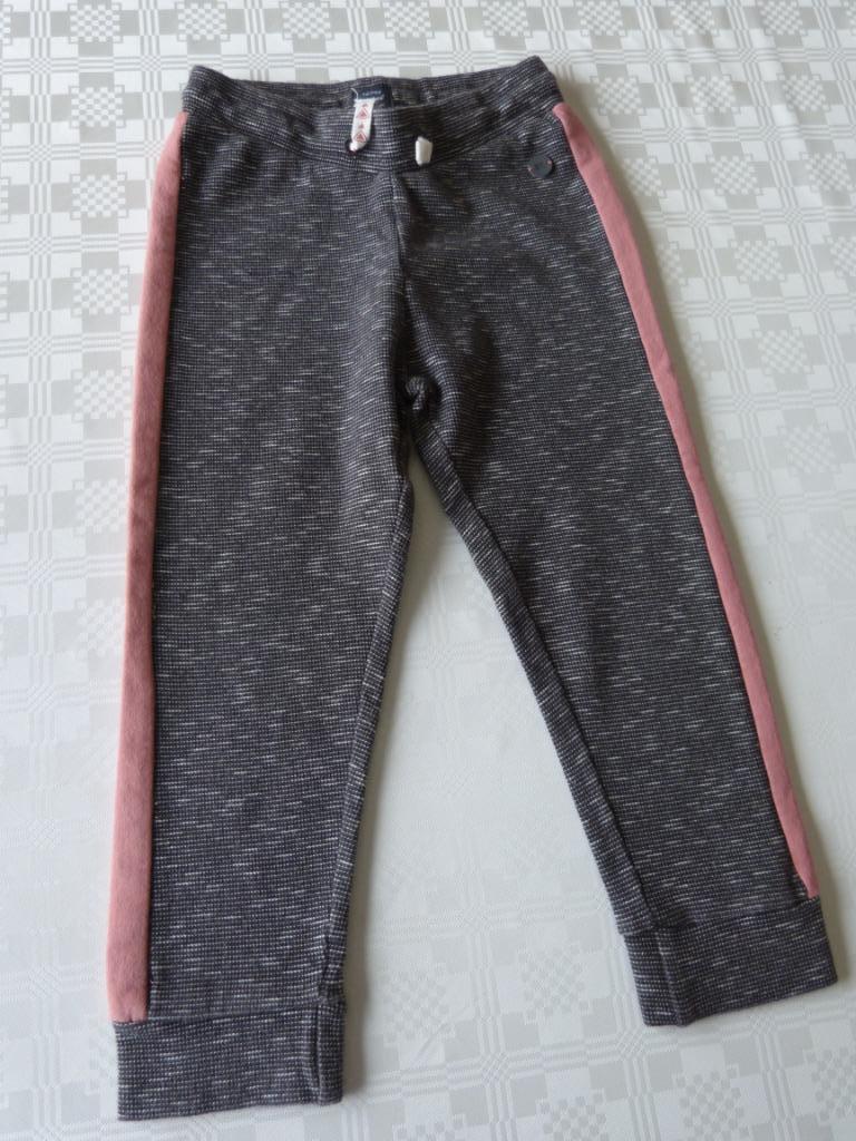 jogging kinderen, Ophalen of Verzenden, Zo goed als nieuw