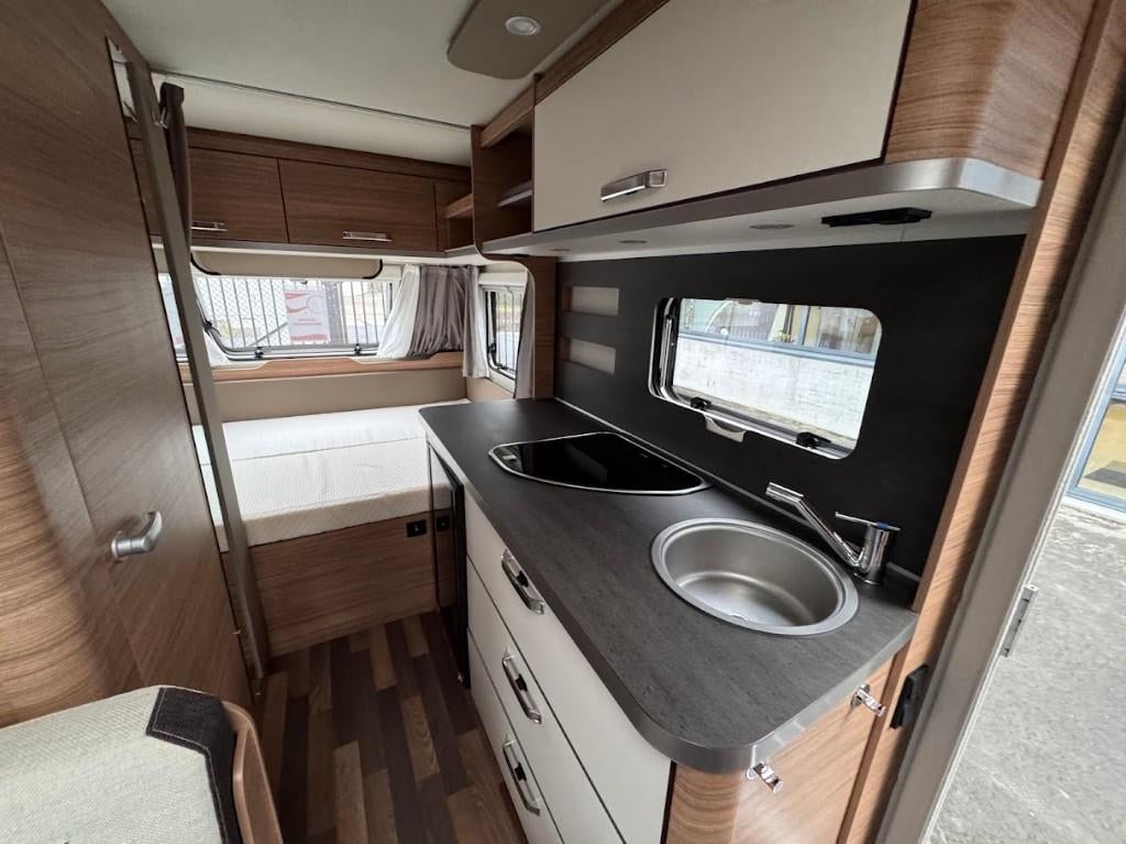 Weisnberg CaraOne 420 QD 2023 mover en luifel, 6 à 7 mètres, 75 kg, Lit transversal, Knaus