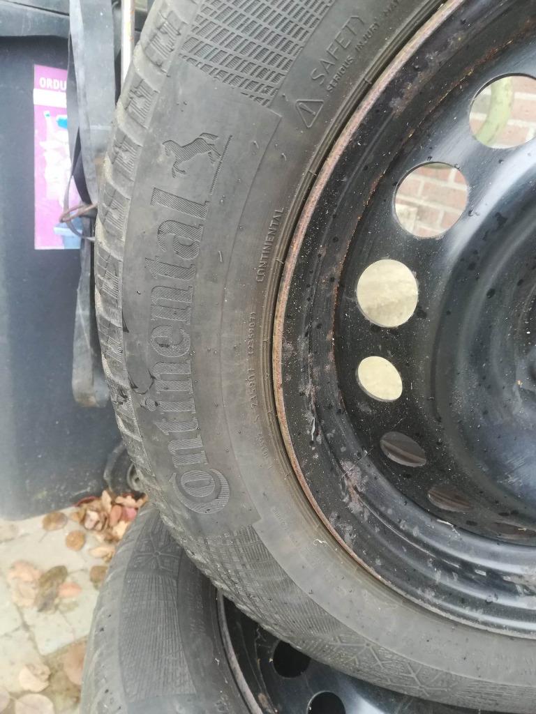 4 pneus jantes Continental Winter Contact TS 860 Renault Cl, Pneus hiver, Pneu(s), Enlèvement, Utilisé
