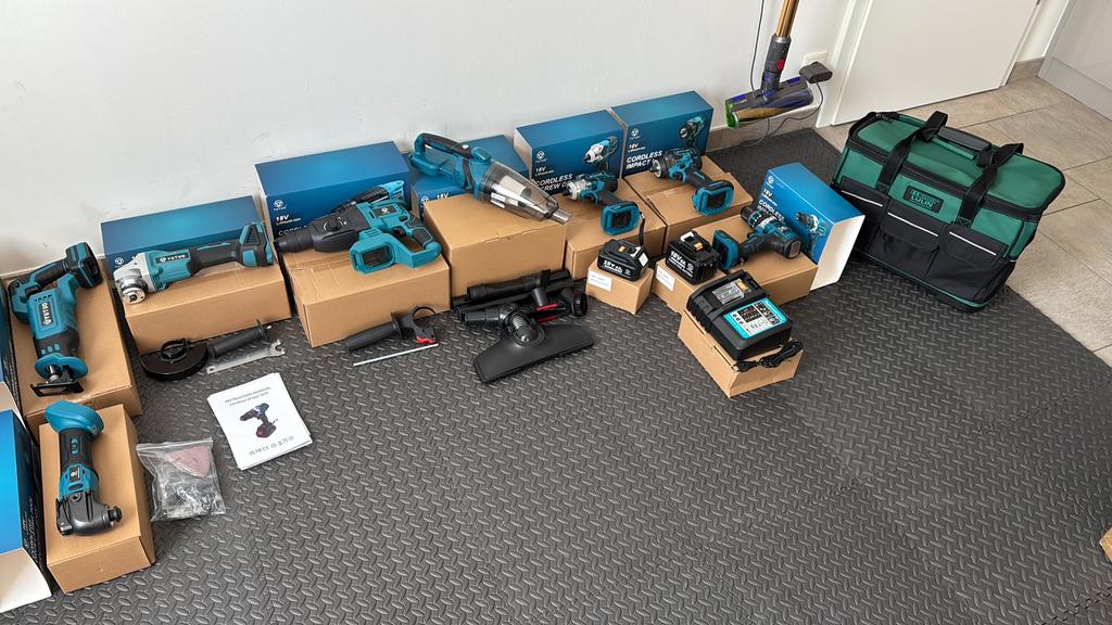 NIEUW Complete 18VBrushless Accu Gereedschap Set (10 Accu’s), Doe-het-zelf en Bouw, Gereedschap | Handgereedschap, Nieuw, Ophalen