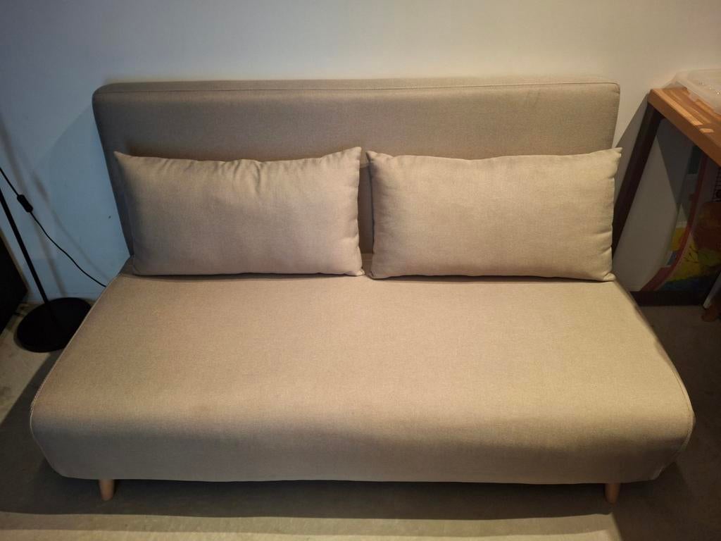 Licht grijze uitklapbare slaapzetel, Huis en Inrichting, Slaapkamer | Slaapbanken, Zo goed als nieuw, 140 cm, 200 cm, Tweepersoons