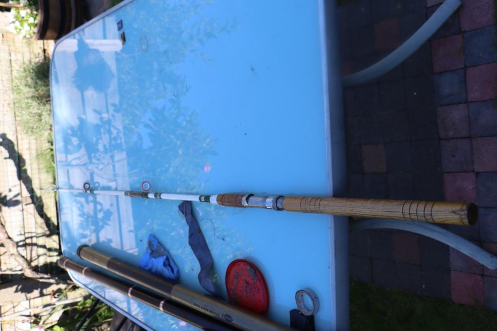 2 vaste hengels 1zee werphengel +leefnet (zie foto's ), Ophalen, Gebruikt, Vislijn