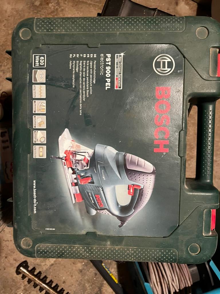 Scie sauteuse bosh, Bricolage & Construction, Outillage | Scies mécaniques, 600 à 1200 watts, 70 mm ou plus, Enlèvement, Utilisé