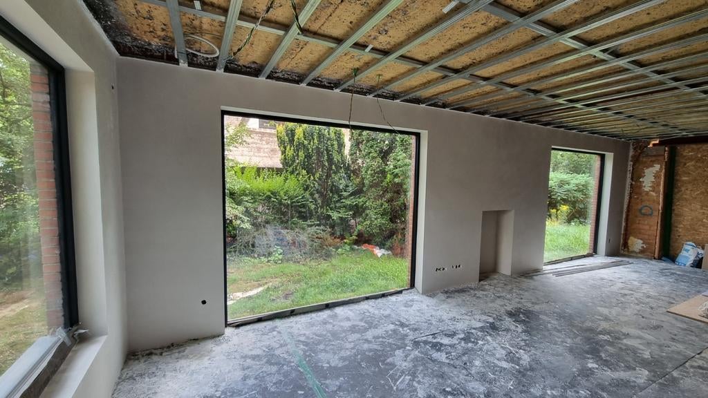 Rénovation totale, Services & Professionnels