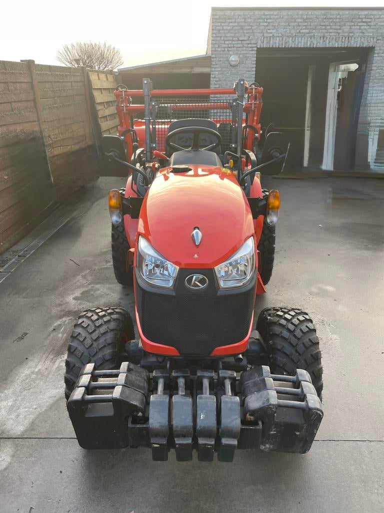 Tractor kubota b2 261 + klepelmaaier + sproeier, Ophalen