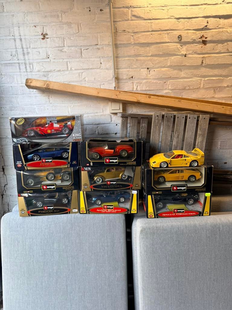 Modelauto's Bburago 1:18 Te Koop - Heel Goede Staat, Ophalen, Zo goed als nieuw, Auto, Burago