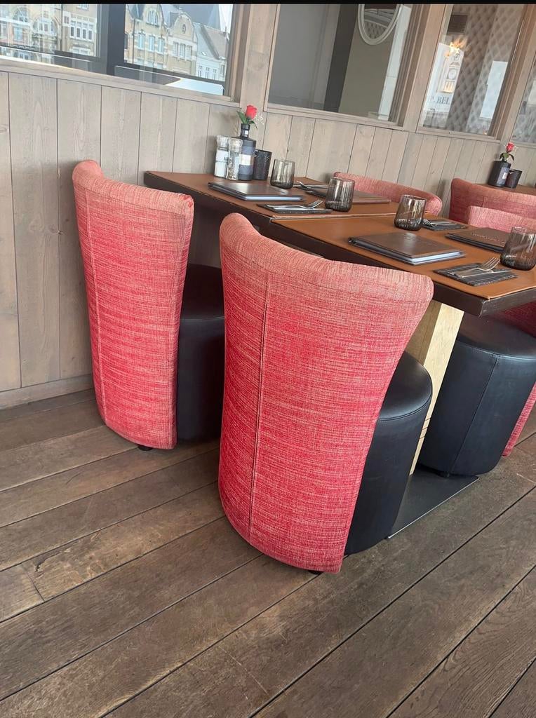 Tables et chaises + lampes, Articles professionnels, Enlèvement, Utilisé, Mobilier