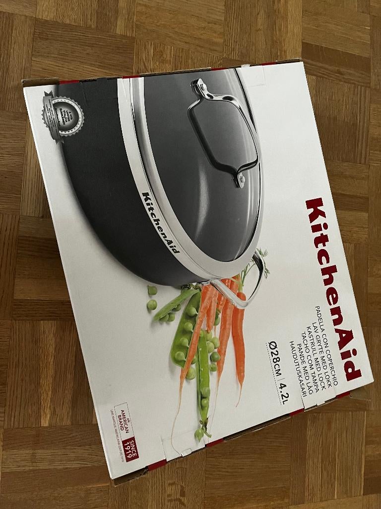 Sauteuse 28cm diamètre Kitchenaid, Huis en Inrichting, Ophalen, Nieuw, Overige materialen, Koekenpan of Braadpan