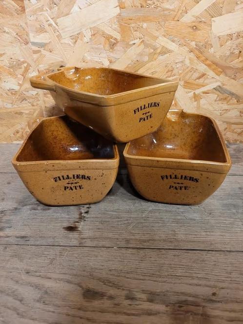 3 filliers paté potten, Ophalen