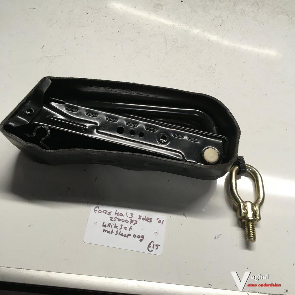 Ford Ka 2001 wagennr 2500077 Krik met sleepoog, Gebruikt, -, -, Ophalen of Verzenden
