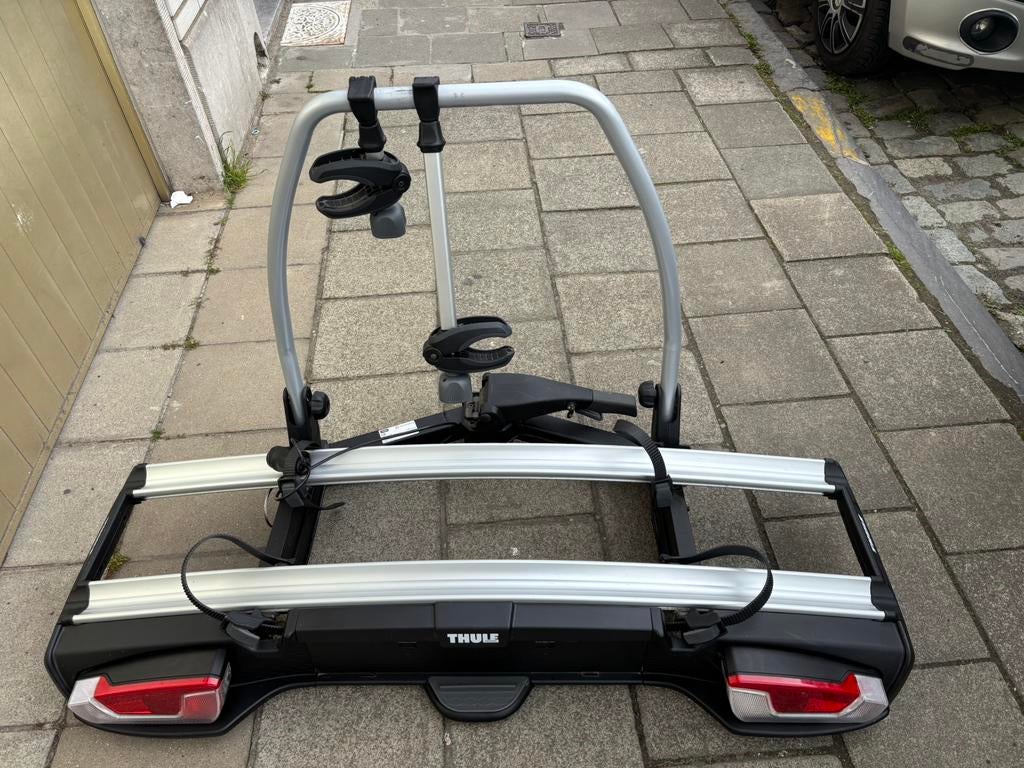 Thule fietshouder voor twee elektrische fietsen, Ophalen, Zo goed als nieuw