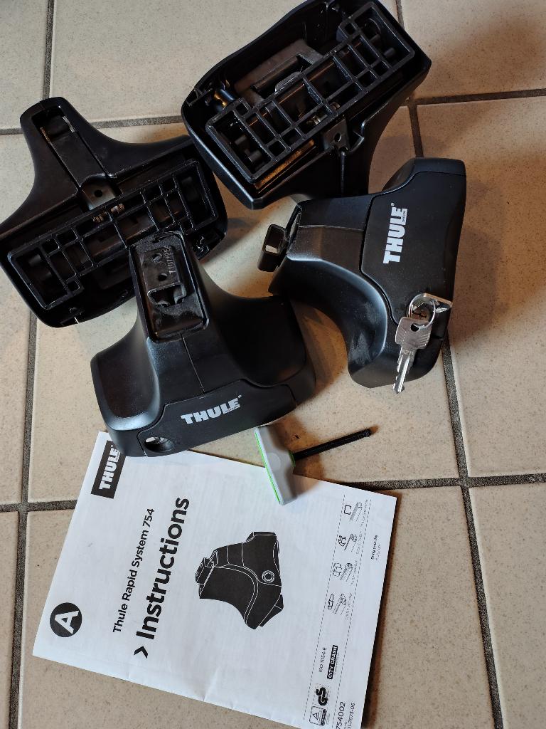 Thule Rapid systeem 754 voeten, Ophalen of Verzenden, Gebruikt