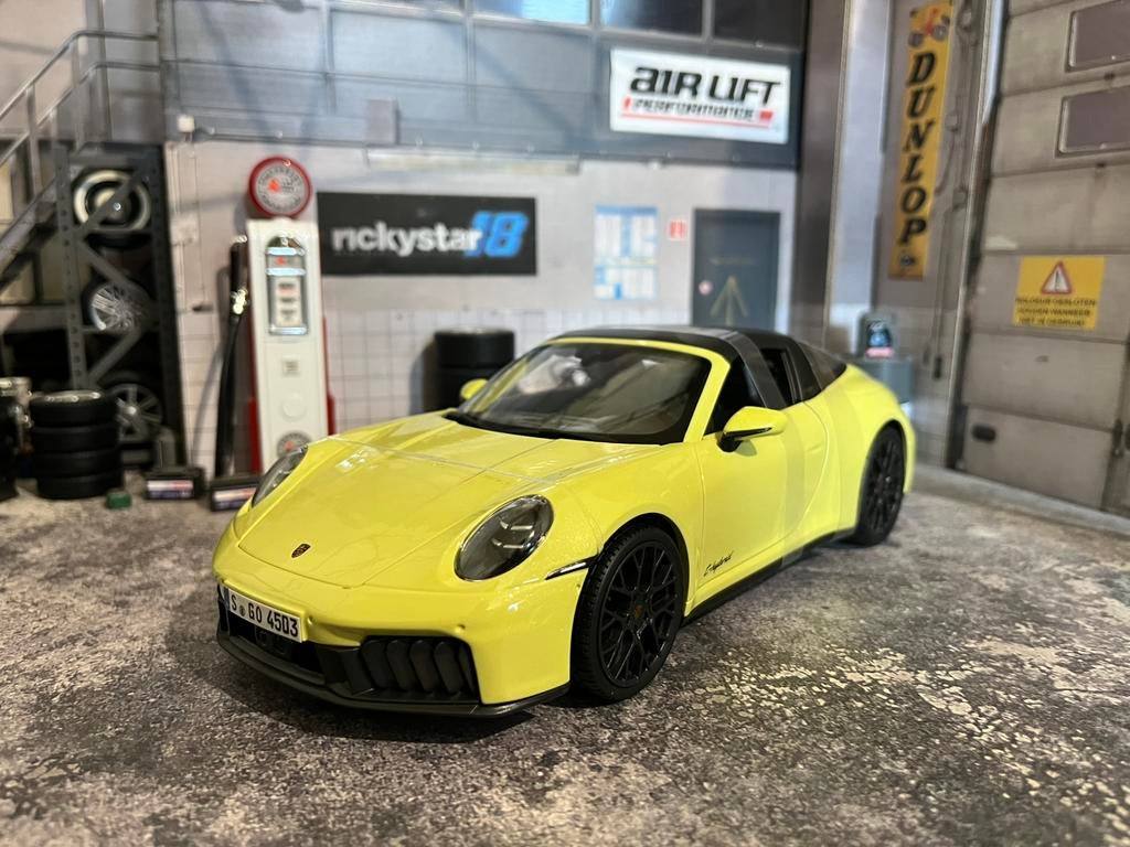 1:18 Porsche 911 Targa 992.2 - neuve dans sa boite, Hobby & Loisirs créatifs, Voitures miniatures | 1:18, Enlèvement ou Envoi