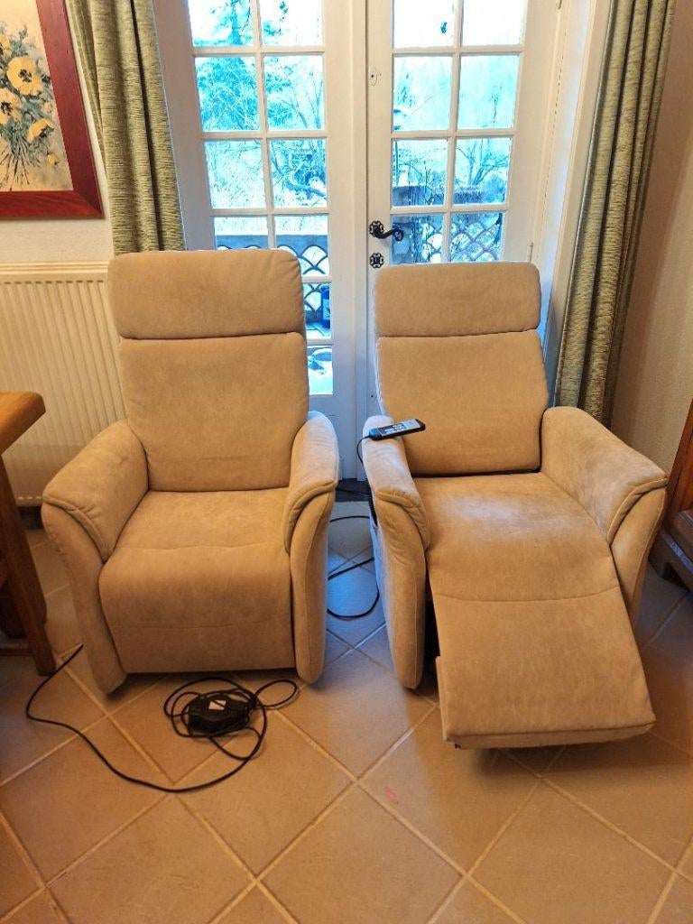 HUKLA elektrische stoelen, Ophalen, Zo goed als nieuw, Classique, 75 tot 100 cm