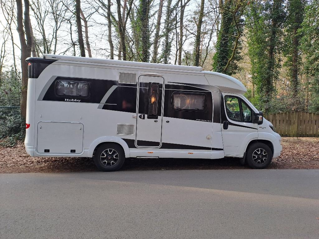 Mobilhome Hobby  T65 FL, Caravans en Kamperen, Automaat, Standaard zit, Ringverwarming, Fiat