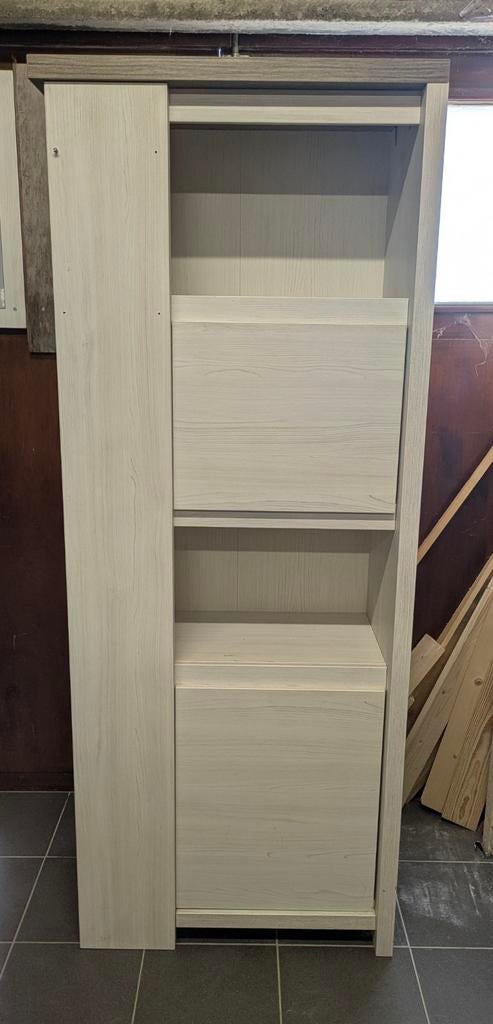 Comi kasten + eettafel, Huis en Inrichting, Kasten | Overige, Ophalen