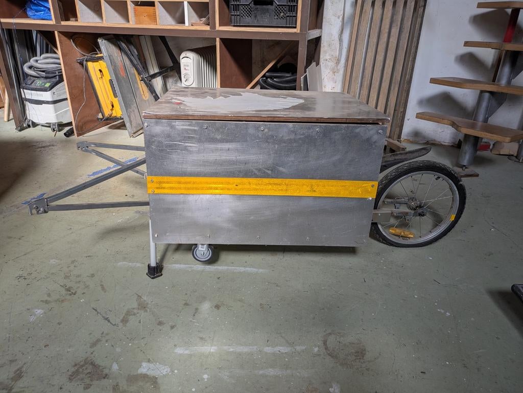 Fietskar, Fietsen en Brommers, Ophalen