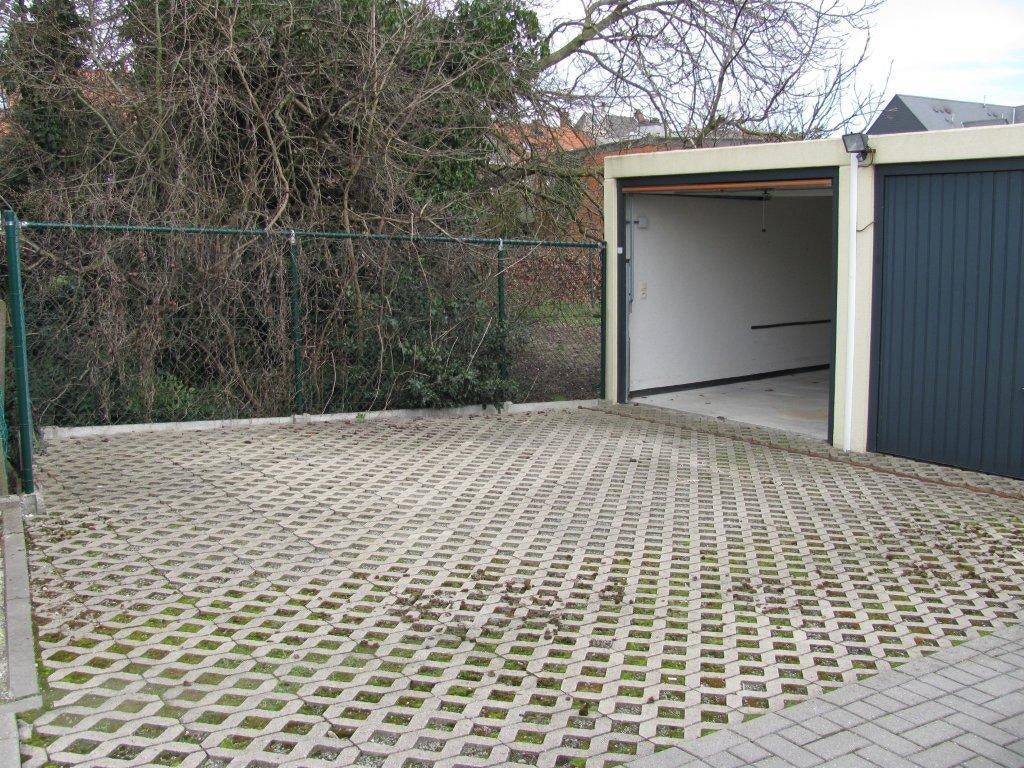 Garage / garagebox met extra parkeerplaats - Merchtem, Immo, Garages & Places de parking