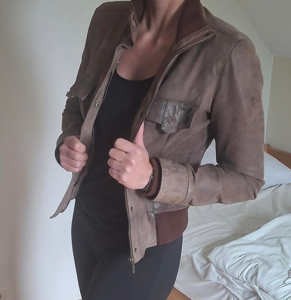 Bruine leren jas, Ophalen, Bruin