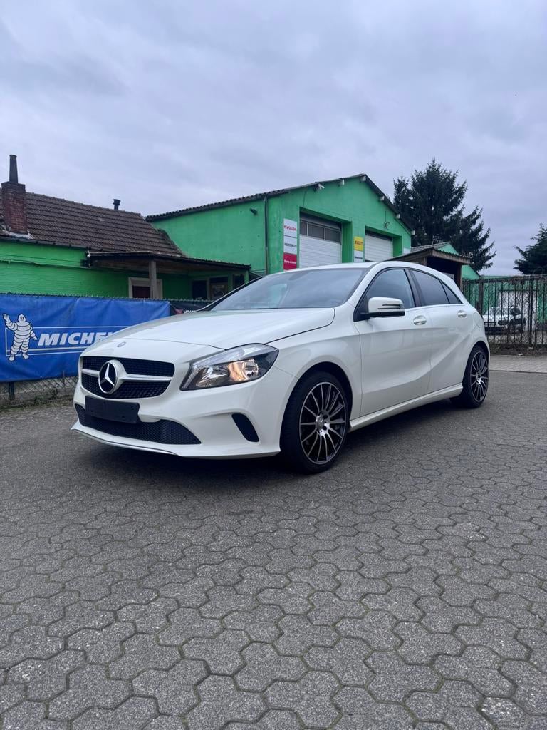 Mercedes-Benz A 160 benzine blanco gekeurd vvk, Auto's, Mercedes-Benz, Euro 6, Wit, 5 deurs, Particulier