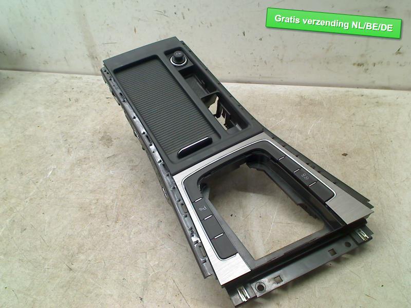 CONSOLE CENTRALE Volkswagen Golf VII (AUA) (5G1864263AM), Autos : Pièces & Accessoires, Utilisé, De Bloemendaal 21 21
5221 EB  'S HERTOGENBOSCH, NL