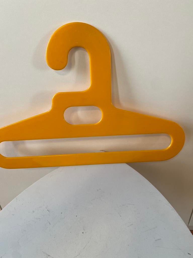 Ingo Maurer kleerhanger met flair, Ophalen of Verzenden, Zo goed als nieuw, Kunststof