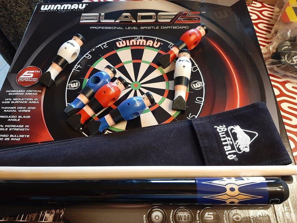 Alles voor biljart,darts en tafelvoetbal., Sport en Fitness, Biljarten en Poolen, Ophalen, Nieuw, Keu of Ballen