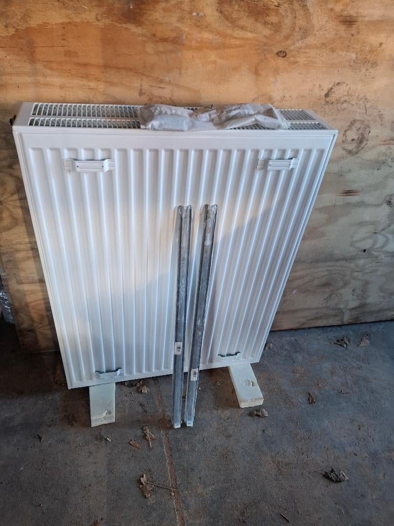 radiateur neuf sans dommage, Enlèvement, Neuf, Radiateur