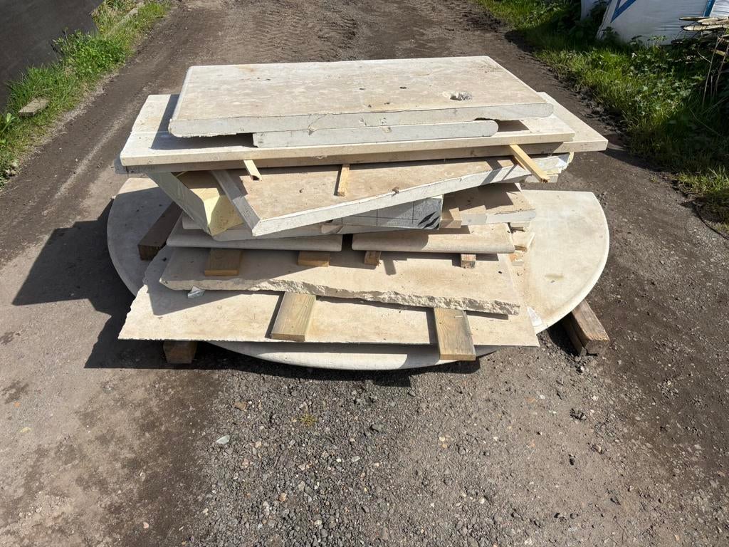 Partij franse witsteen tafelbladen, Ophalen, Gebruikt