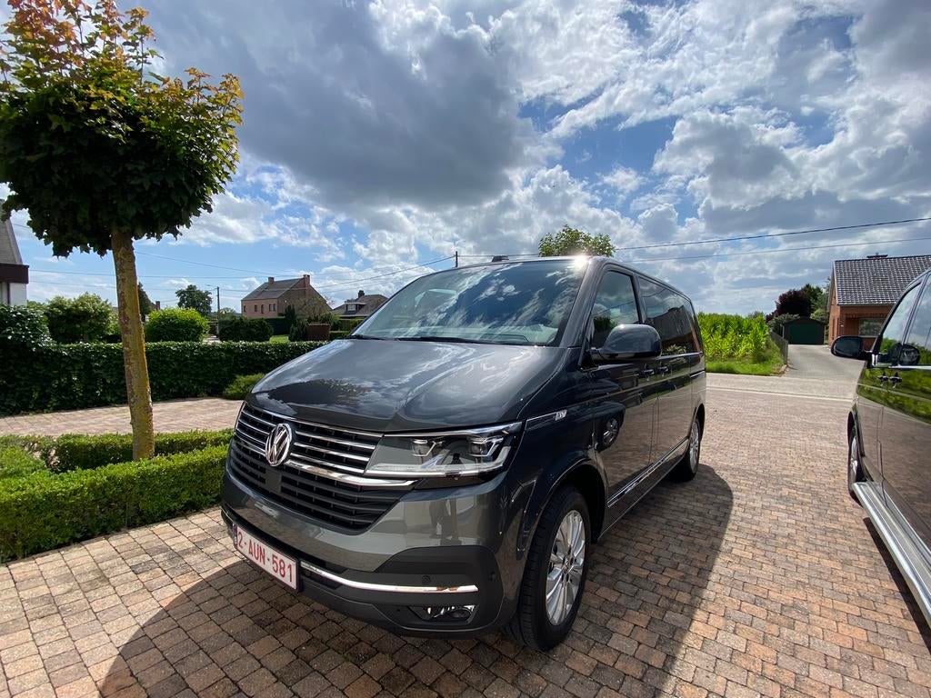 Volkswagen Multivan T6.1 Met Voorverkoop keuring, Automaat, 7 zetels, Leder, 2400 kg