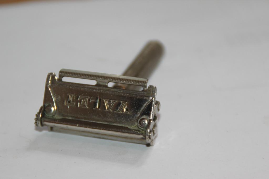 US - GB WW2 rasoir "Valvet Made in England", Collections, Objets militaires | Seconde Guerre mondiale, Envoi, Armée de terre, Vêtements ou Chaussures