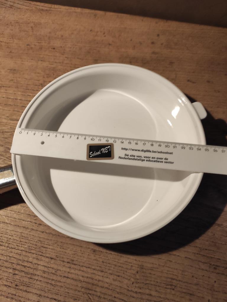 braadpan wit arcoflam met afneembaar handvat, 24 cm, nieuw,, Maison & Meubles, Cuisine | Casseroles & Poêles, Enlèvement, Neuf