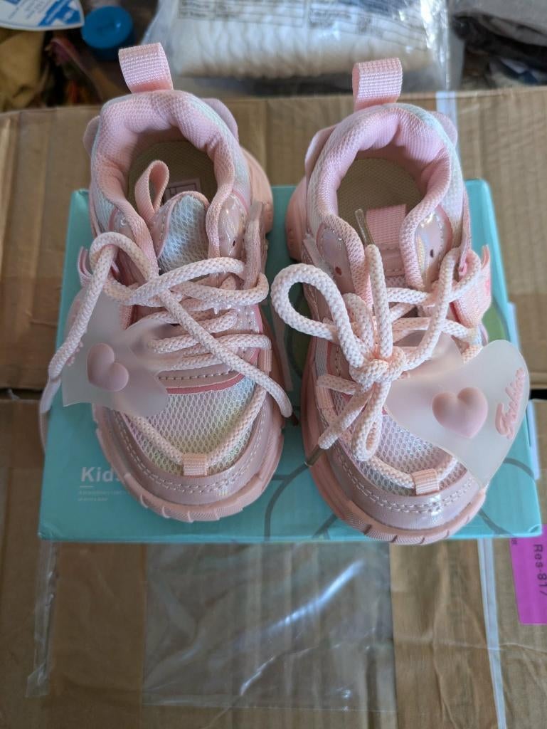 Lot vêtements, baskets et accessoires "girly" T 2-3 ans NEUF, Ophalen of Verzenden, Nieuw, Meisje, Setje