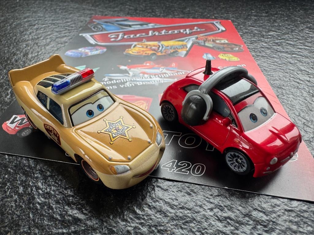 Cars Disney Lightning Mcueen Deputy hazard & Bella Cadavre, Ophalen of Verzenden, Nieuw