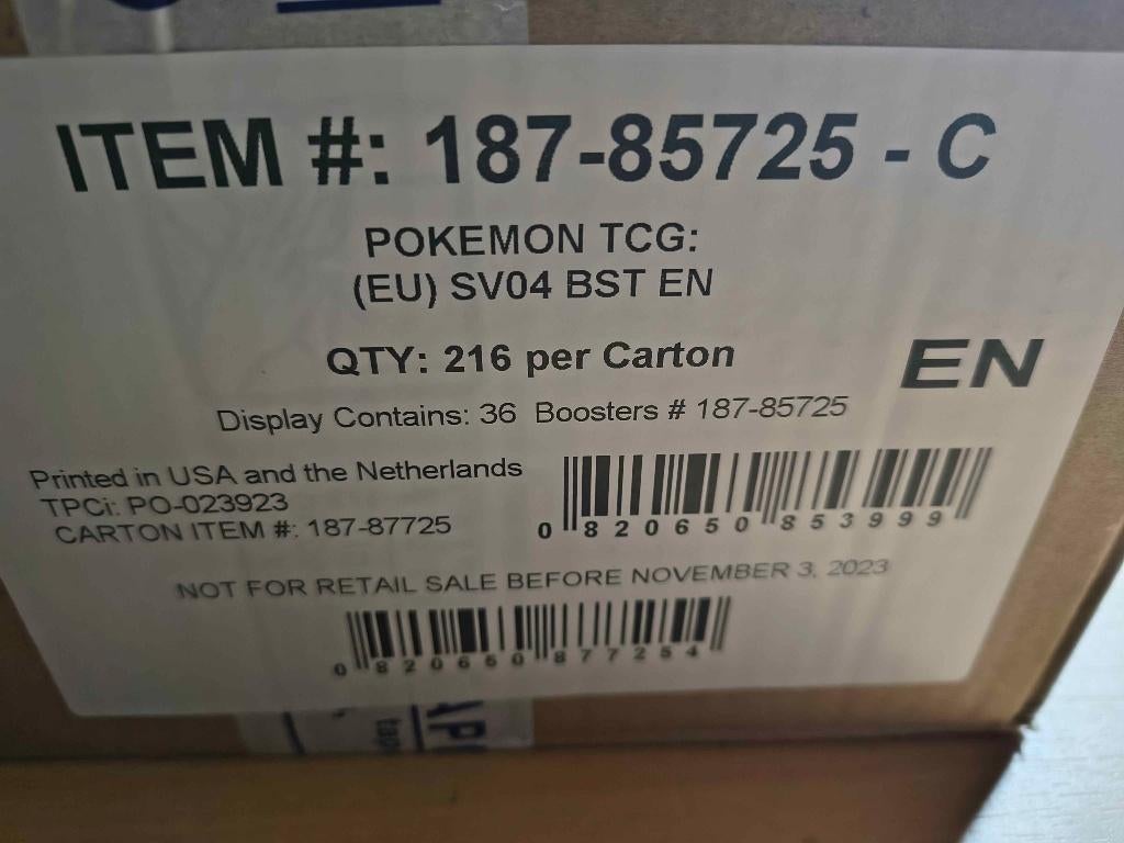 Paradox Rift 6 Booster Box Case, Hobby en Vrije tijd, Verzamelkaartspellen | Pokémon, Ophalen of Verzenden, Nieuw, Boosterbox