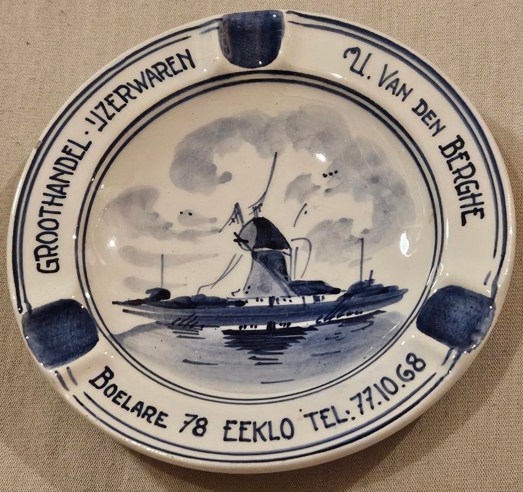 U. Van den Berghe Eeklo asbak delft, Verzamelen, Ophalen of Verzenden, Asbak
