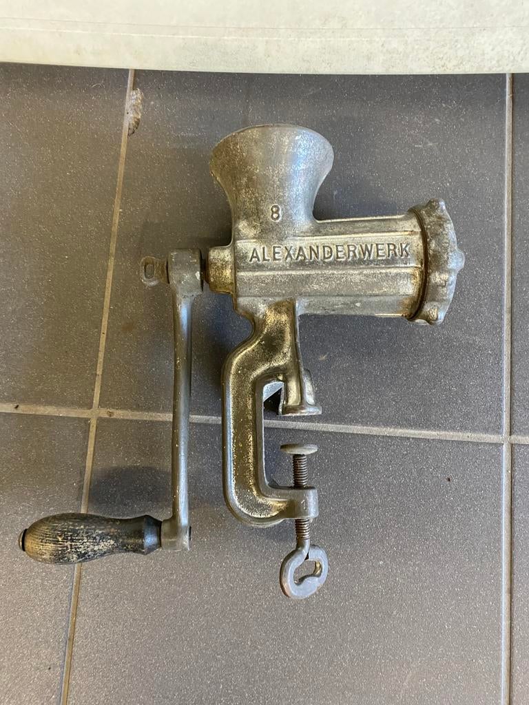 Hachoir à viande « Alexanderwerk », Enlèvement