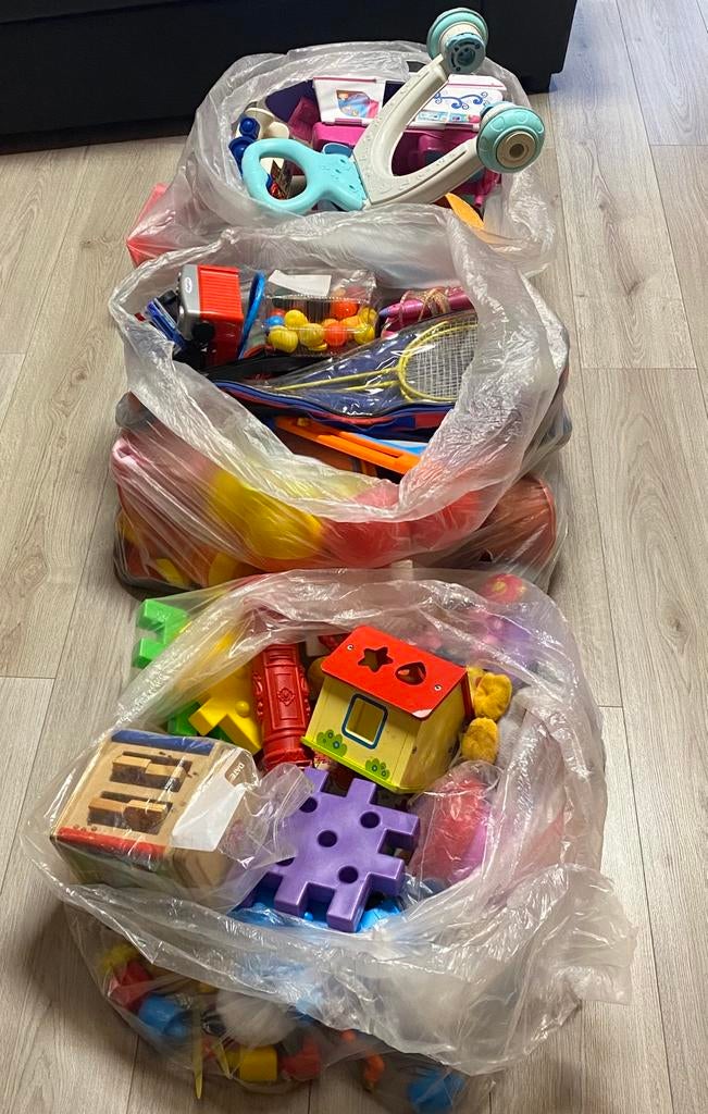 Lot de jouets divers +- 600 pièces, prix : 20€, Enlèvement ou Envoi, Utilisé