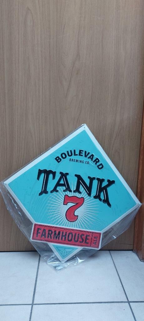 Enseigne publicitaire originale Tank 7 bière (neuve dans son, Collections, Enlèvement ou Envoi, Neuf, Panneau, Plaque ou Plaquette publicitaire