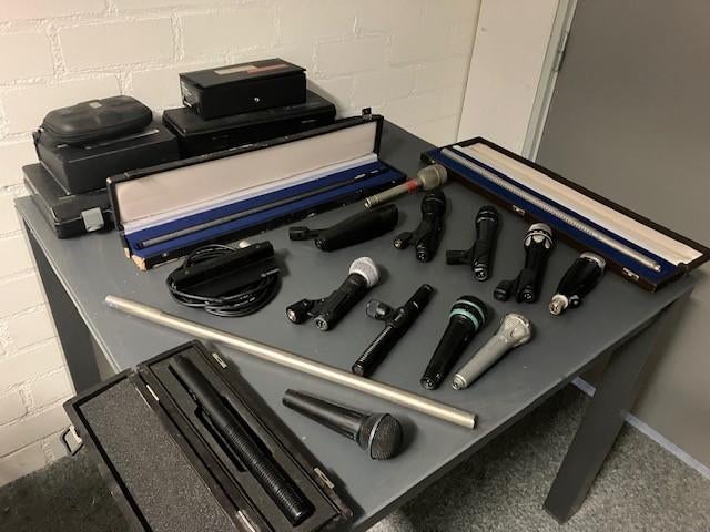 microfoons shure ,sennheiser ,akg ,crown etc., Muziek en Instrumenten, Microfoons, Ophalen of Verzenden, Gebruikt, Zangmicrofoon