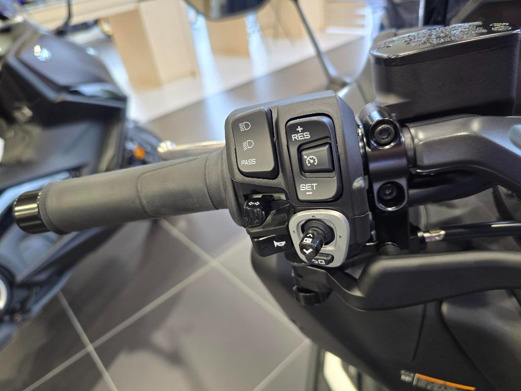 Yamaha TMAX Tech MAX - foto 2