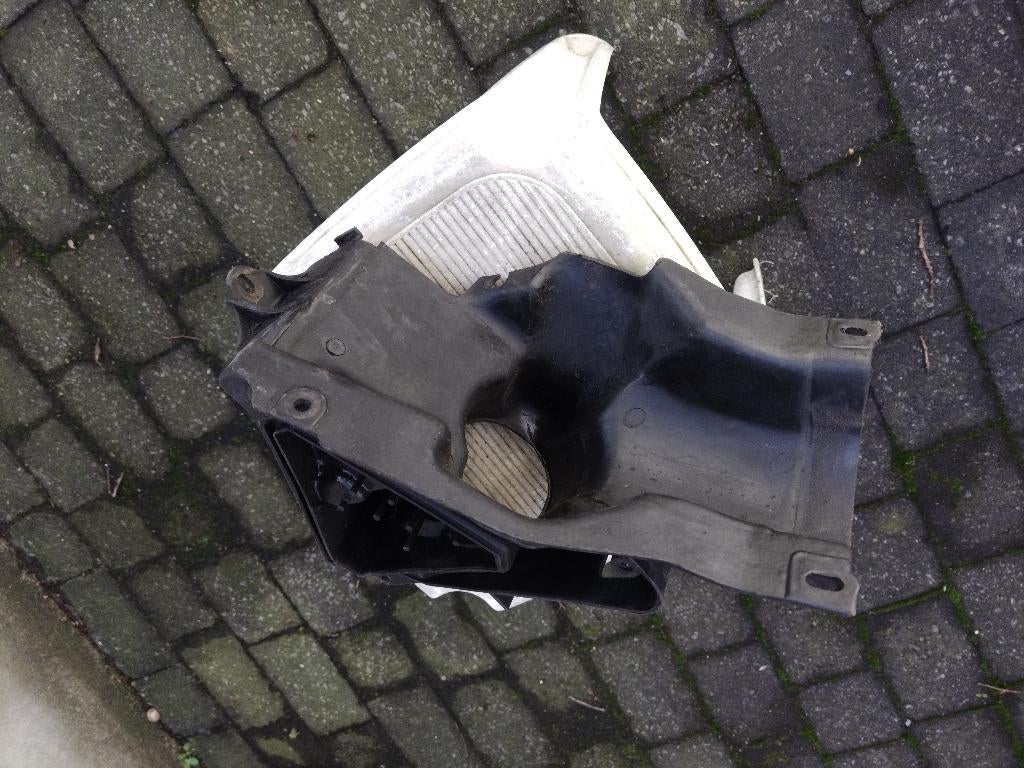 Yamaha RD50 luchtfilterkast, Fietsen en Brommers, Ophalen of Verzenden, Gebruikt, Yamaha